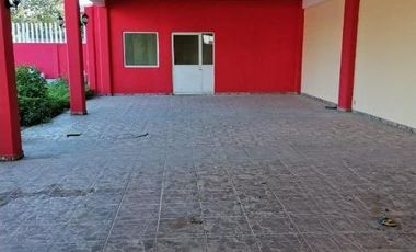 Local Comercial en esquina de avenida comercial en El Tejar, Medelin Veracruz