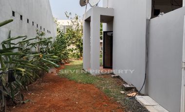 For Sale Stylish House Semi Furnished in Grand Cibubur – LT 216m², LB 167m². P3.91.07.24