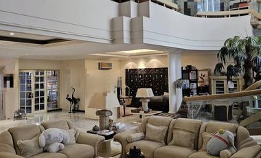FOR SALE HARGA MENDEKATI NJOP RUMAH SIAP HUNI LOKASI TENANG & ASRI DI MEGA KUNINGAN JAKARTA SELATAN