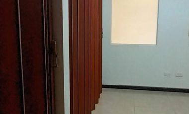 VENDO OFICINA,  OCTAVO PISO, CERCA CLUB CAMPESTRE CALI