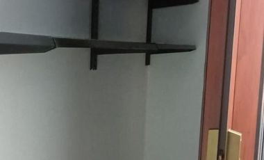 VENDO OFICINA,  OCTAVO PISO, CERCA CLUB CAMPESTRE CALI
