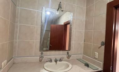 ALQUILER DE CASA CON 5 HABITACIONES EN URBANIZACIÓN CERRADA - NORTE DE GUAYAQUIL (ANNY)
