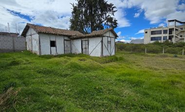 TERRENO EN LA VÍA A GUAPANTE