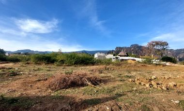 Terreno en venta en Tepoztlán Morelos, plano con vista.