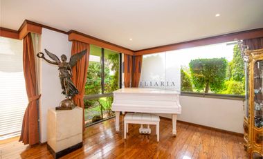 Casa en venta dentro de condominio horizontal - Lomas de Tecamachalco