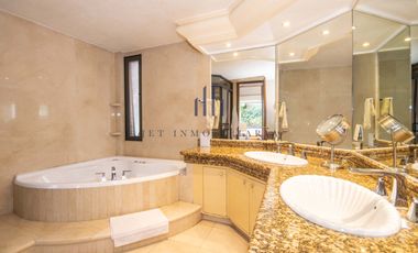 Casa en venta dentro de condominio horizontal - Lomas de Tecamachalco