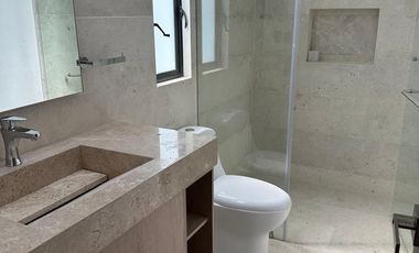 CASA EN VENTA EN LA ESPIGA CON CUARTA RECAMARA  Y BAÑO COMPLETO EN PLANTA BAJA