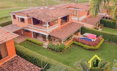 EN VENTA CASA CAMPESTRE EN SANTAGUEDA-LA ROCHELA