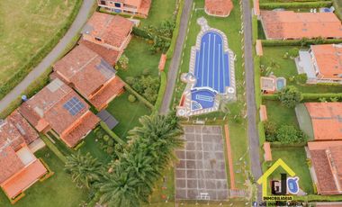 EN VENTA CASA CAMPESTRE EN SANTAGUEDA-LA ROCHELA