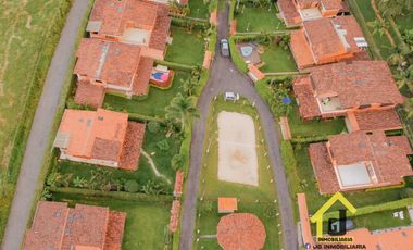 EN VENTA CASA CAMPESTRE EN SANTAGUEDA-LA ROCHELA