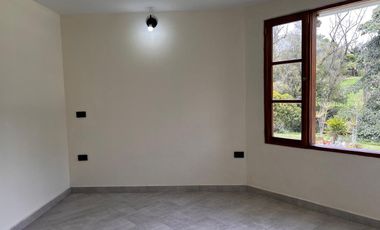 45420 Casa independiente en venta en el sector La Ceja