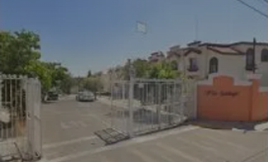 SE VENDE BONITA Y AMPLIA CASA EN JALISCO.