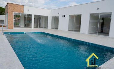 SE VENDE CASA CAMPESTRE NUEVA EN SANTAGUEDA