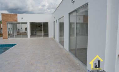 SE VENDE CASA CAMPESTRE NUEVA EN SANTAGUEDA