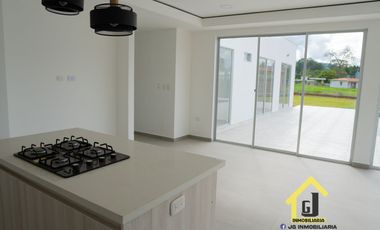 SE VENDE CASA CAMPESTRE NUEVA EN SANTAGUEDA