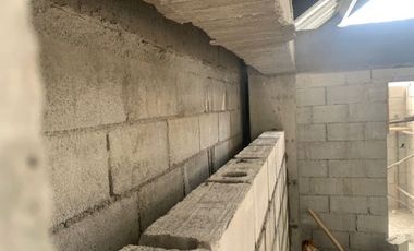 Casas en MIRASIERRA. Por estrenar con 3 o 4 dormitorios. Amplios parqueaderos, balcón, Patios posteriores Casas por estrenar 4 parqueaderos y 4 dormit