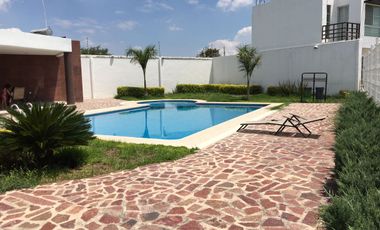 RENTA DE CASA AMUEBLADA EN LORETO SALIDA LEON SILAO