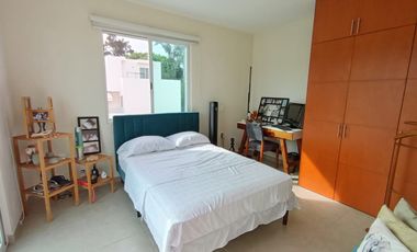 HERMOSA CASA EN TRES NIVELES, FINOS ACABADOS, AL NORTE DE CUERNAVACA