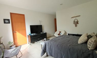 HERMOSA CASA EN TRES NIVELES, FINOS ACABADOS, AL NORTE DE CUERNAVACA