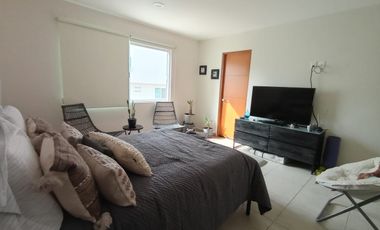 HERMOSA CASA EN TRES NIVELES, FINOS ACABADOS, AL NORTE DE CUERNAVACA