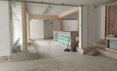 Local en arriendo en Alto Prado.