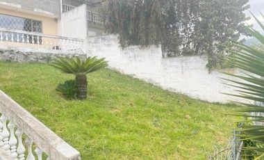 Villa en venta Condominio Privado, con amplias áreas vedes, sector Hospirío Cuenca