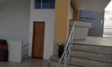 Lindo departamento en venta semi amoblado, en el Malecón de Salinas
