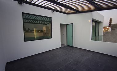 VENTA DE CASA DE 3 RECAMARAS CON ALBERCA