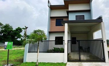 ‼HOUSE AND LOT FOR SALE !!