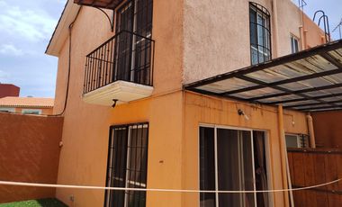 CASA EN VENTA SAUCES TEZOYUCA ESQUINA Y TERRENO PROPIO