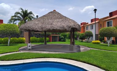 CASA EN VENTA SAUCES TEZOYUCA ESQUINA Y TERRENO PROPIO