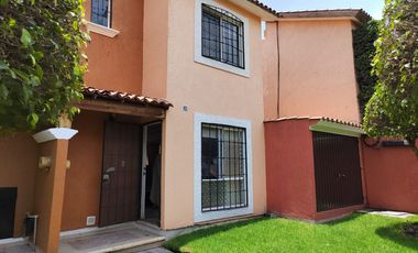 CASA EN VENTA SAUCES TEZOYUCA ESQUINA Y TERRENO PROPIO