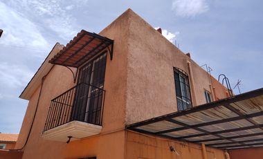 CASA EN VENTA SAUCES TEZOYUCA ESQUINA Y TERRENO PROPIO