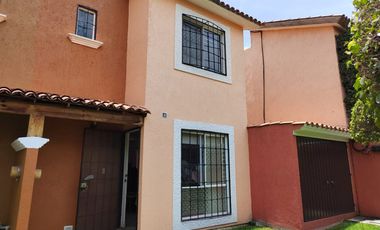 CASA EN VENTA SAUCES TEZOYUCA ESQUINA Y TERRENO PROPIO