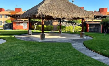 CASA EN VENTA SAUCES TEZOYUCA ESQUINA Y TERRENO PROPIO