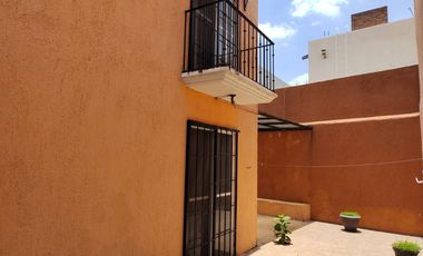 CASA EN VENTA SAUCES TEZOYUCA ESQUINA Y TERRENO PROPIO