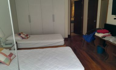 Flat 265m2 1er piso elevado