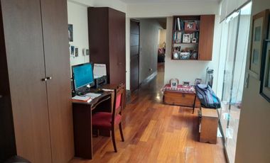 Flat 265m2 1er piso elevado