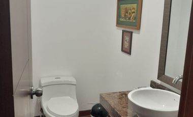 Flat 265m2 1er piso elevado