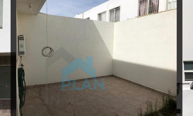 EN RENTA CASA EN PASEOS DEL BOSQUE
