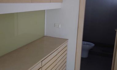 FOR LEASE: 2 UNITS AVAILABLE 1BR IN PLATINUM 2000 with 1 parking slot