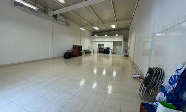 ¡Local en Renta en una Ubicación Ideal en Col. La Estancia!  Dirección: Ave. Jacarandas #457