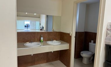¡Local en Renta en una Ubicación Ideal en Col. La Estancia!  Dirección: Ave. Jacarandas #457