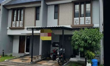 Disewakan Rumah Amarine The Mozia BSD City Tangerang Bagus Siap Huni Lingkungan Nyaman Sejuk Asri Strategis