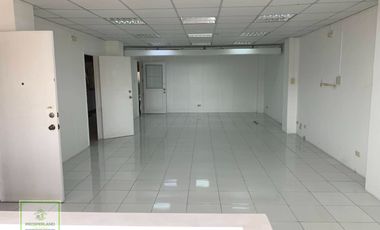 OFFICE SPACE FOR LEASE IN LAS PIÑAS