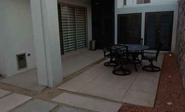 Vendo Casa en Rivello Residencial en Hermosillo Sonora al poniente de la ciudad, Seguridad 24/7