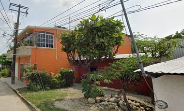 CASA EN REMATE HIPOTECARIO, COL. RICARDO FLORES MAGÓN 30640 HUIXTLA, CHIAPAS.