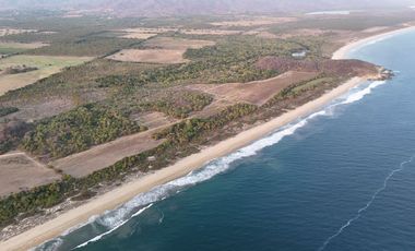 TERRENO FRENTE AL MAR EN PUERTO ESCONDIDO