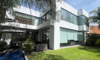 Casa moderna en exclusivo fraccionamiento