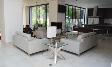 Casa moderna en exclusivo fraccionamiento